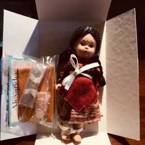 Madame Alexander Sacajawea 8” Doll with Baby -New